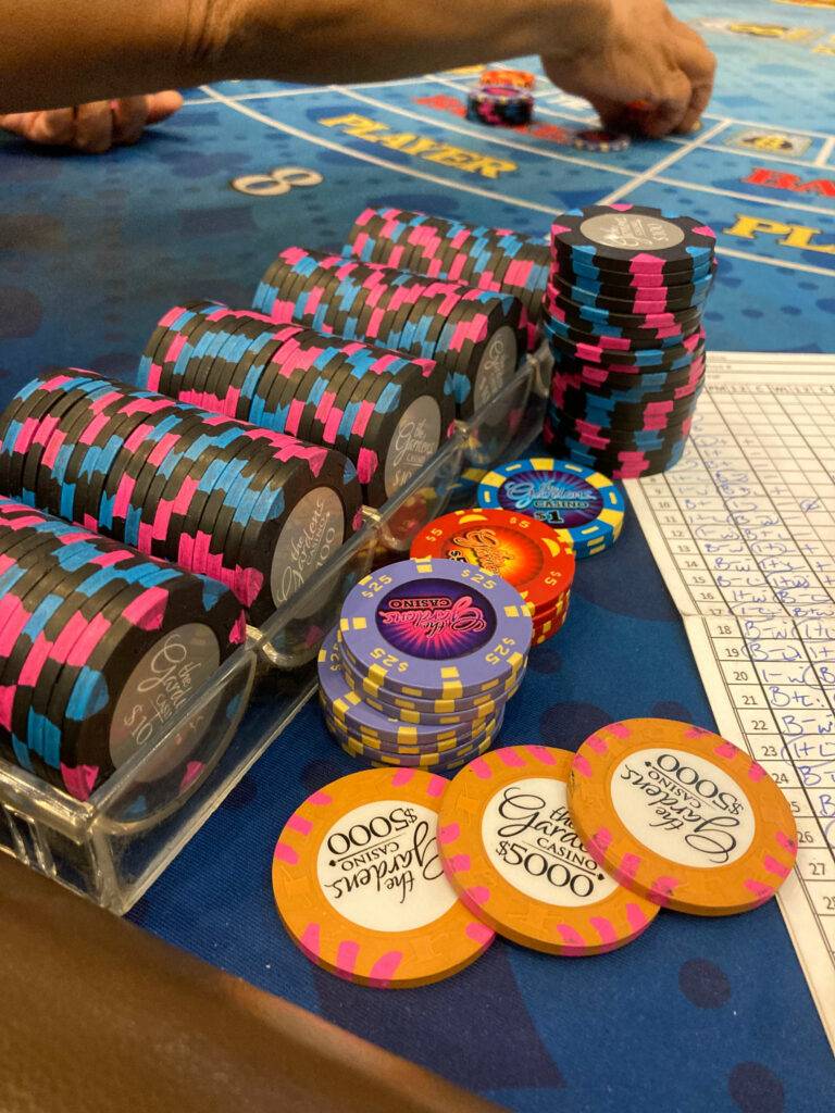 baccarat-table-at-the-gardens-casino