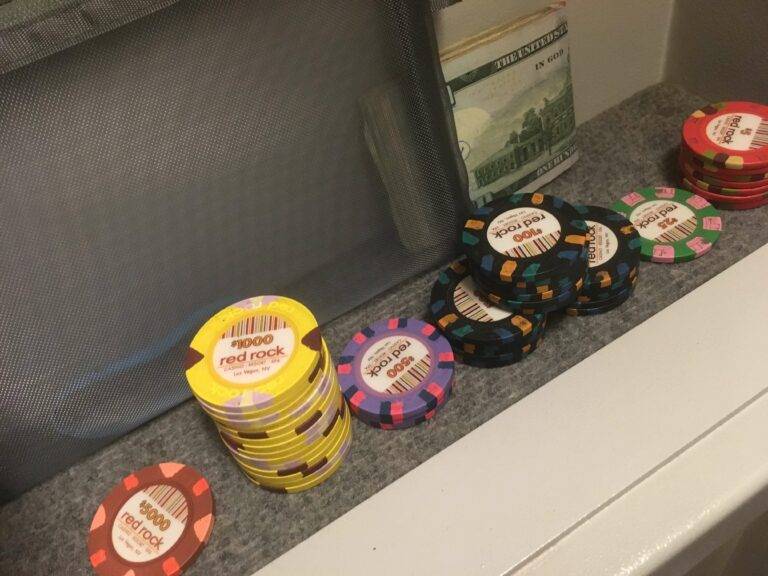 safe-with-casino-chips-and-check