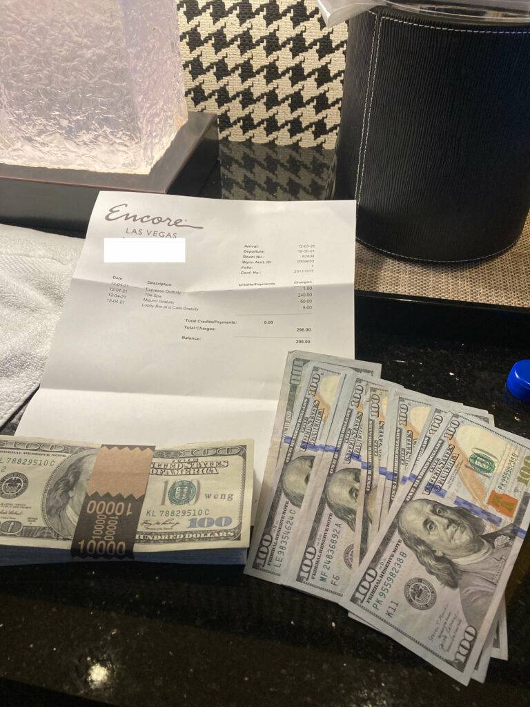 table-with-cash-on-it-from-baccarat